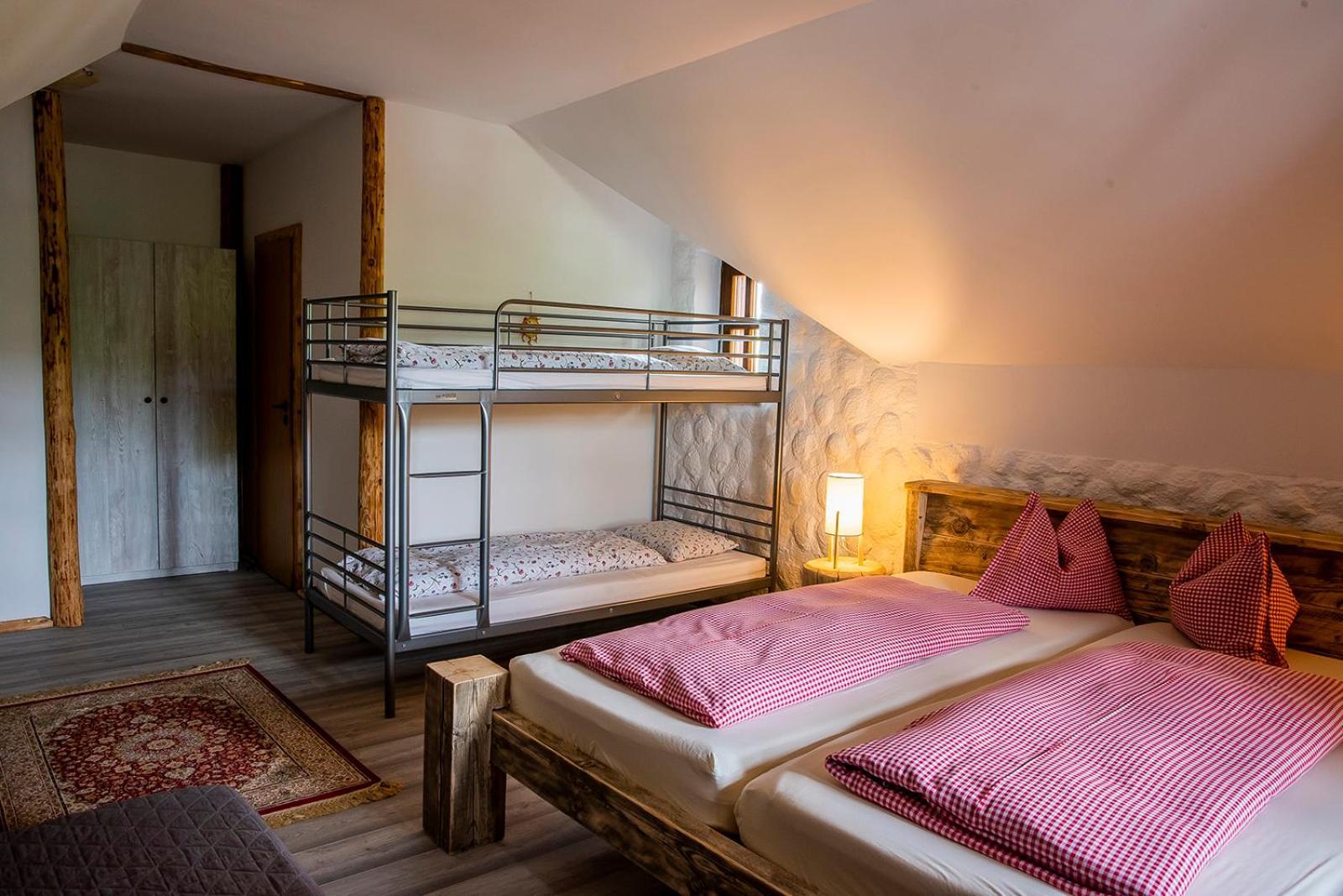 Gazdovsky Dvor B&B S Mini Wellness Besenova Ngoại thất bức ảnh